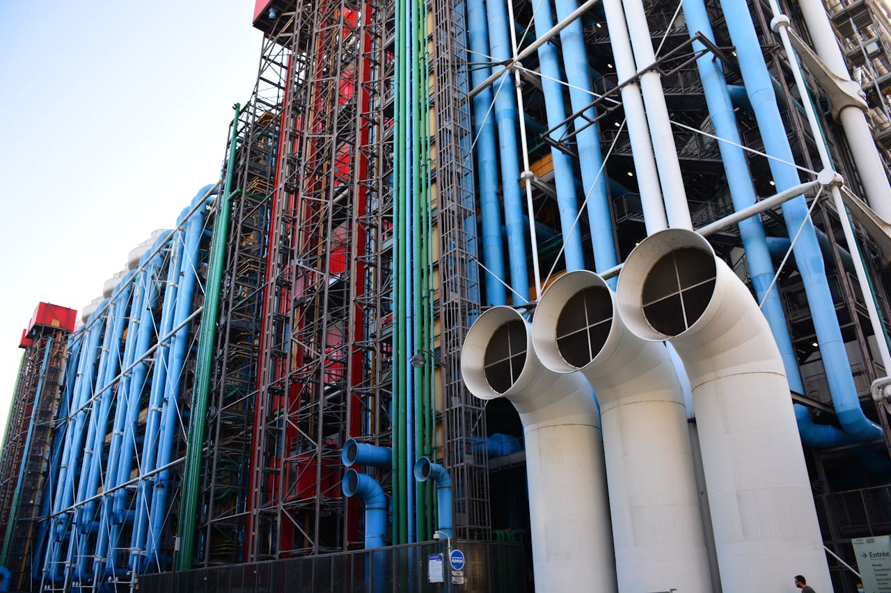 Centre Pompidou depuis la rue.